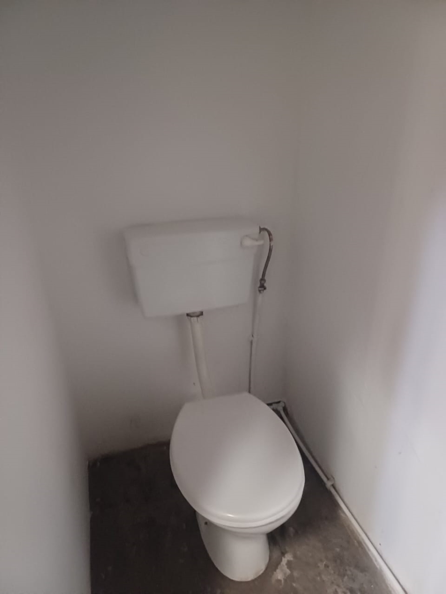 To Let Commercial Property for Rent in Okavango Park Western Cape